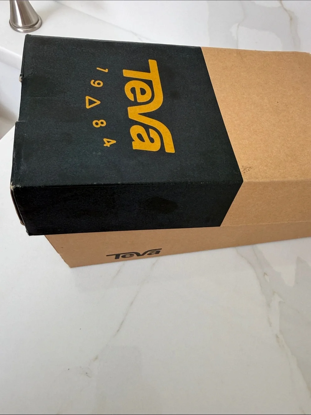 Teva Hurricane size 11 Women's Black Outdoor Strap Sandals